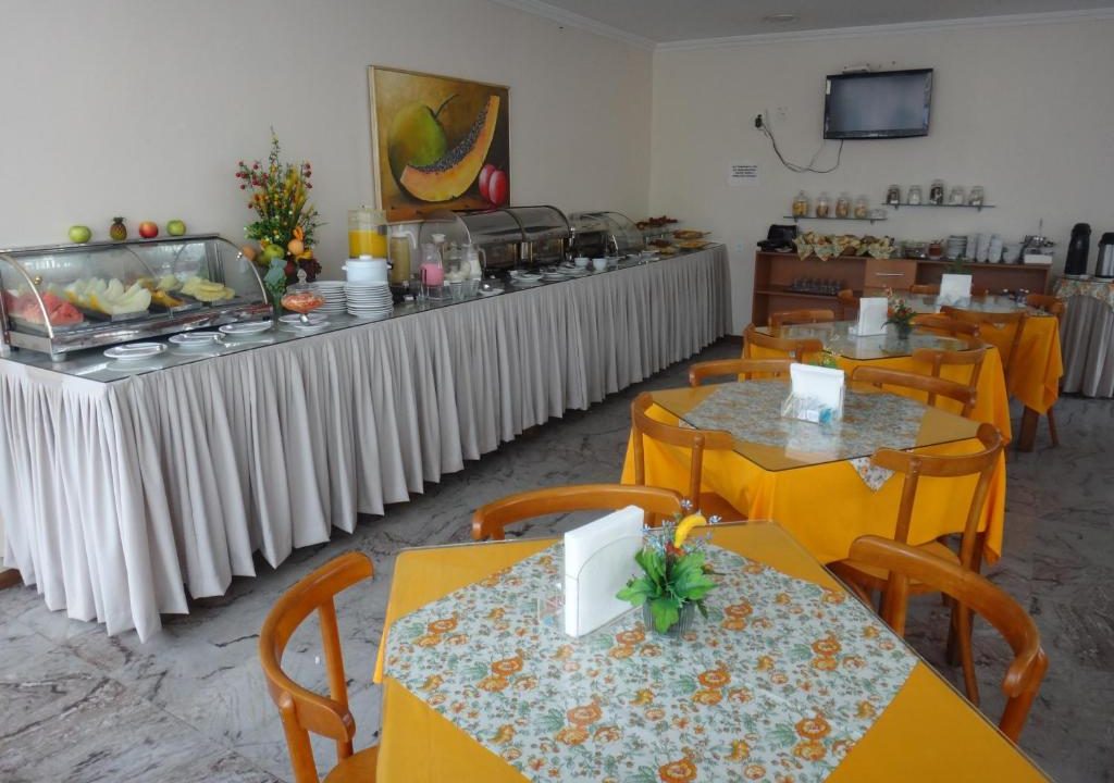 hotel-no-centro-de-aracaju-em-funcionamento