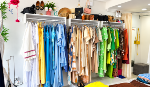 loja de roupas femininas a venda